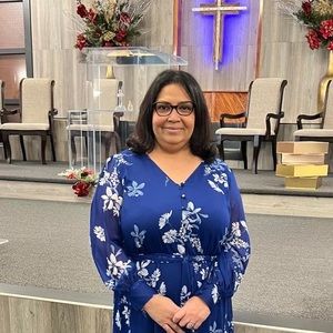 Meet your Posher, Ada